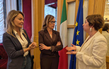 Sielke Kelner con Ilaria Cucchi, vicepresidente Commissione Giustizia e il suo staff - foto OBCT