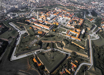 The EU contributed with 36 million euros to the restauration of the citadel of Alba Iulia in Romania (photo: Kiki Vasilescu/Wikimedia Commons CC BY-SA 4.0)